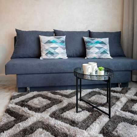 Modern Central Studio Apartment โซเฟีย ภายนอก รูปภาพ