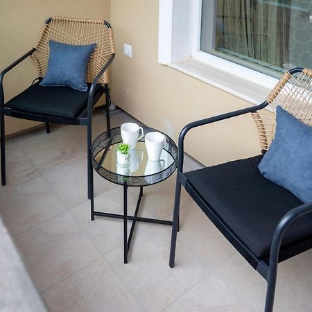 Modern Central Studio Apartment โซเฟีย ภายนอก รูปภาพ