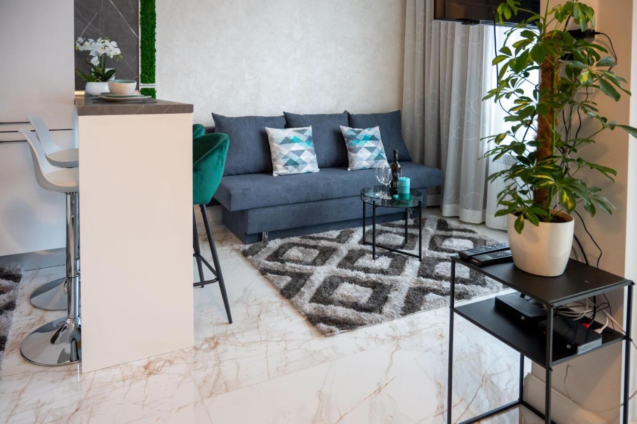Modern Central Studio Apartment โซเฟีย ภายนอก รูปภาพ